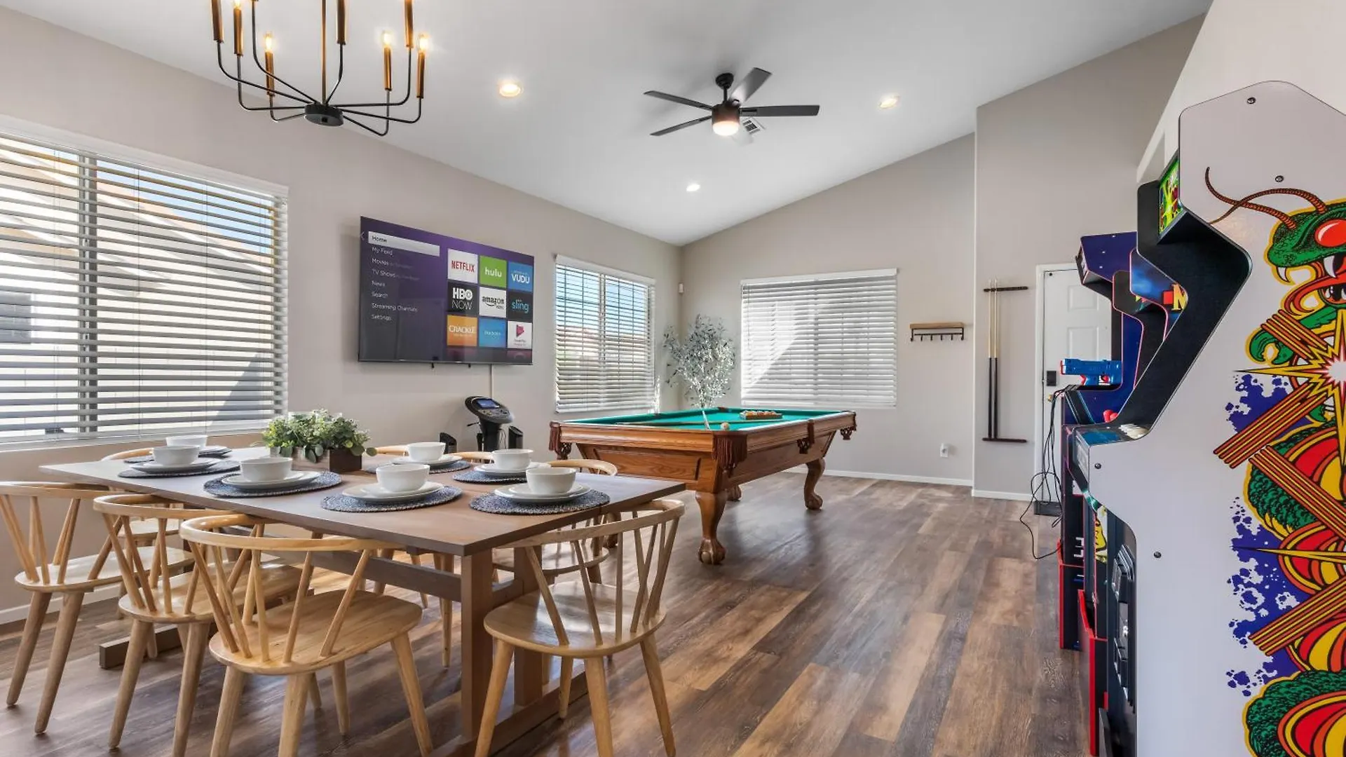 Cozy 5Br With Games And Pool For All لاس فيغاس بيت للعطل